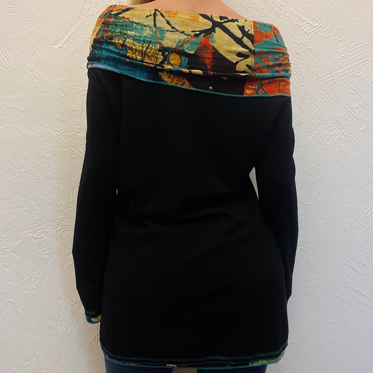 (L) Black Watercolor Trim Long Sleeve