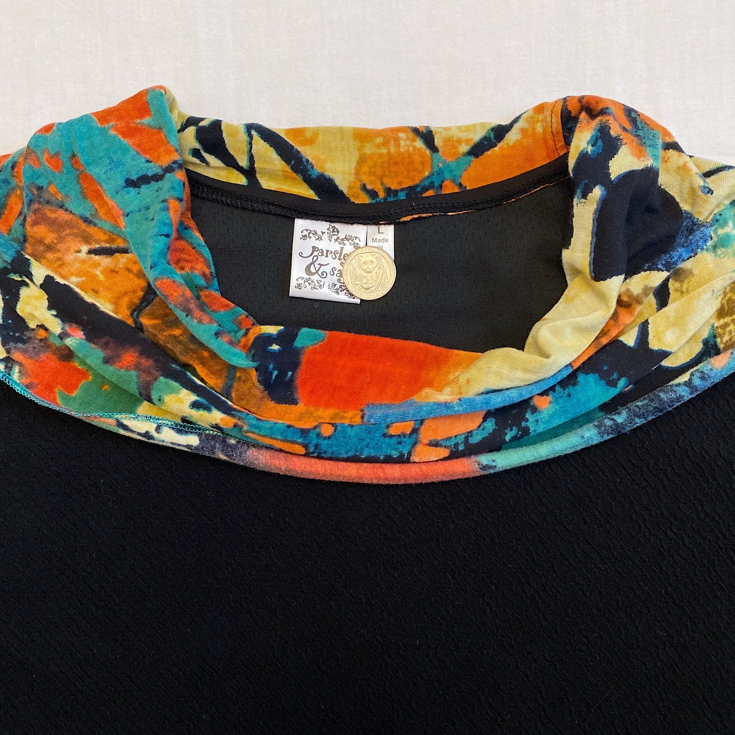 (L) Black Watercolor Trim Long Sleeve