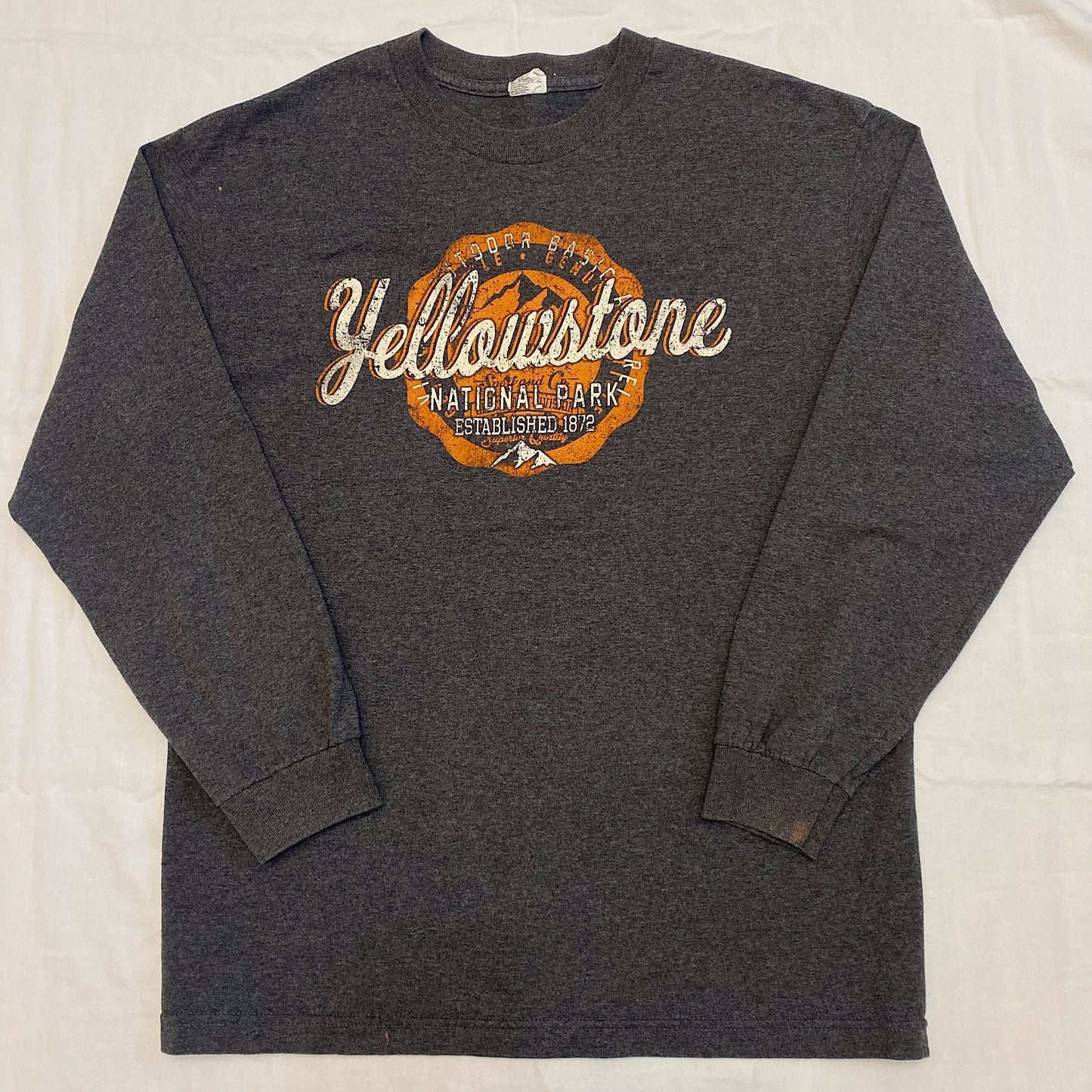 (L) Gray Yellowstone Top