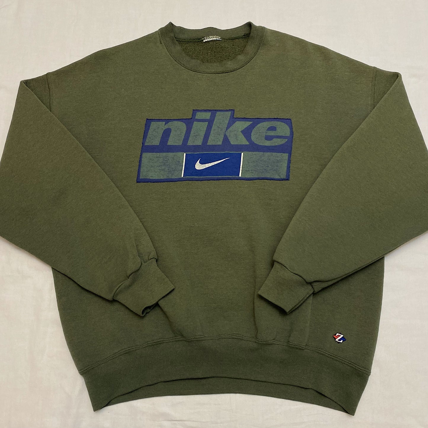 (L) Reworked Nike Sweatshirt