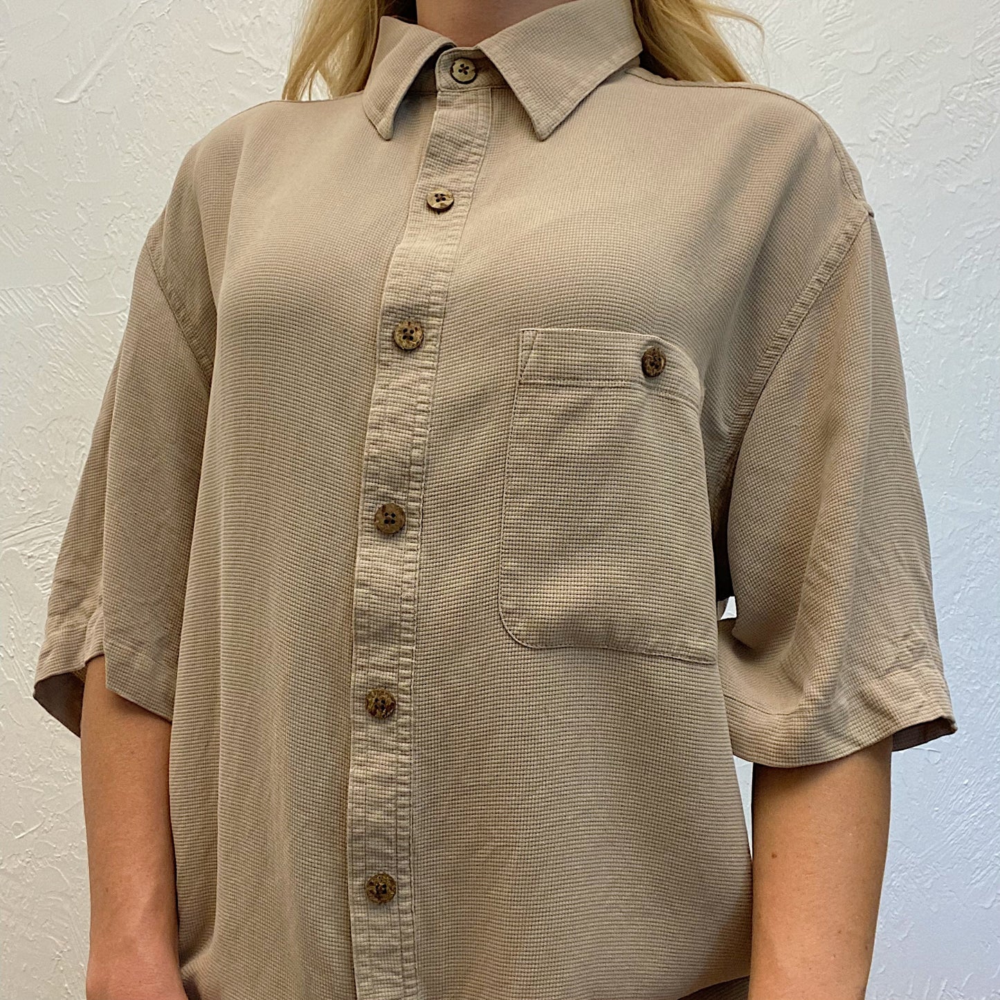 (L) Vintage Silk Button Up