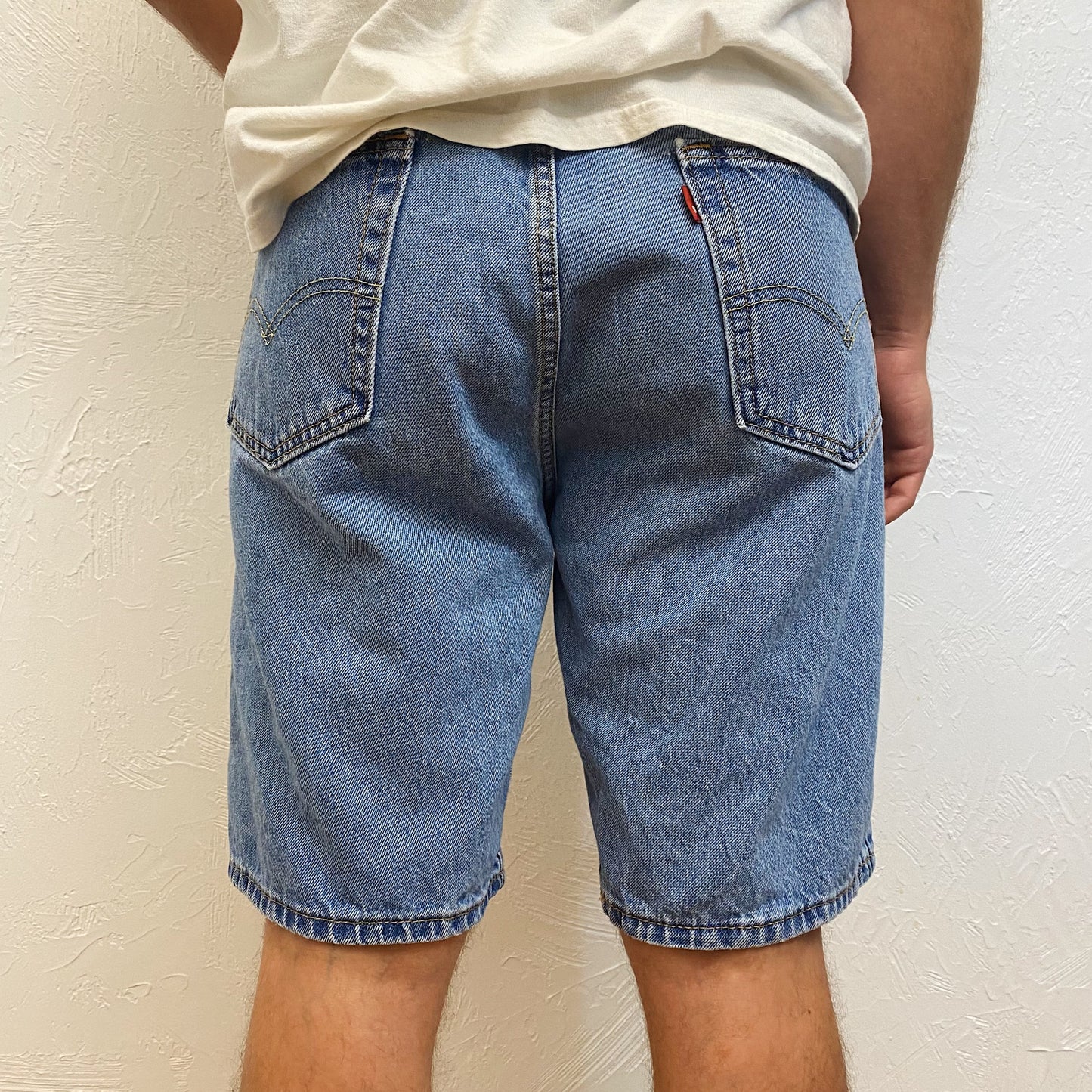 (40”) Levi Shorts