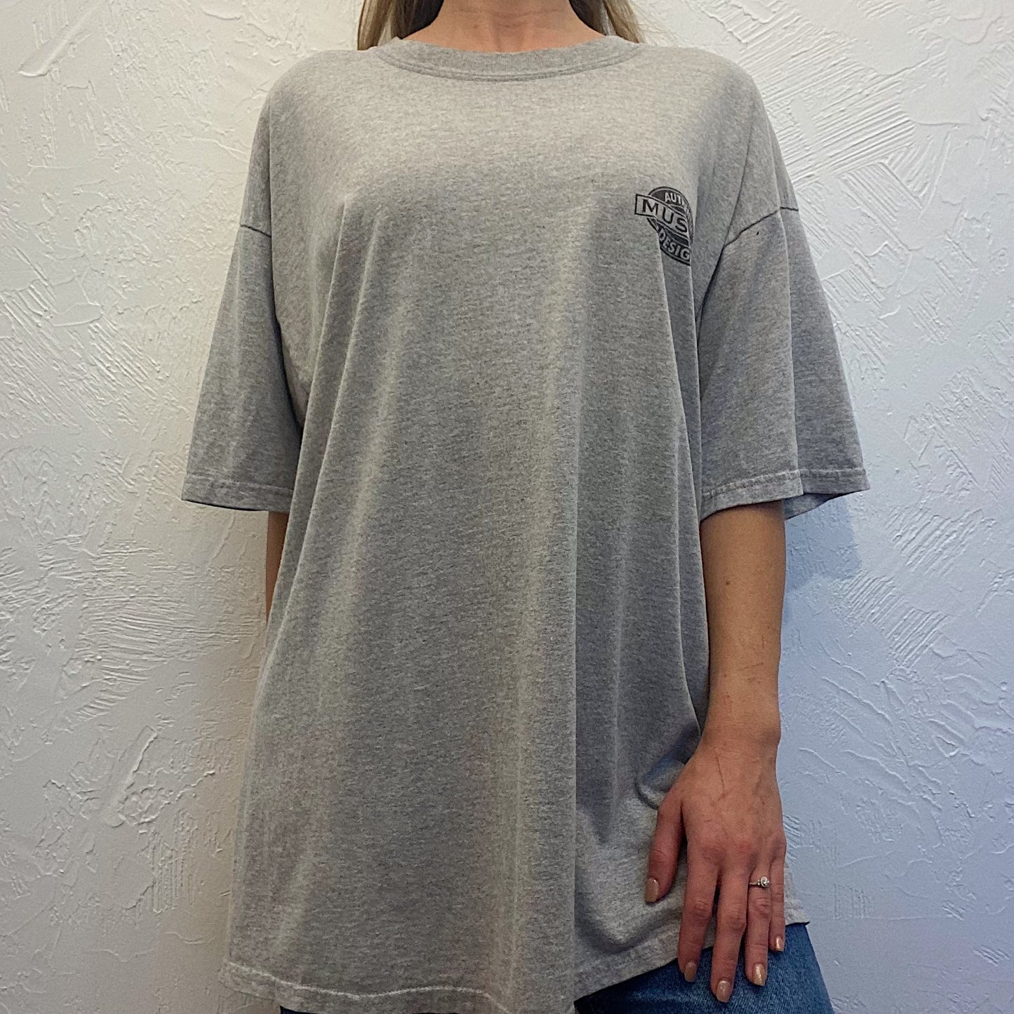 (XL) Gray Graphic Tee