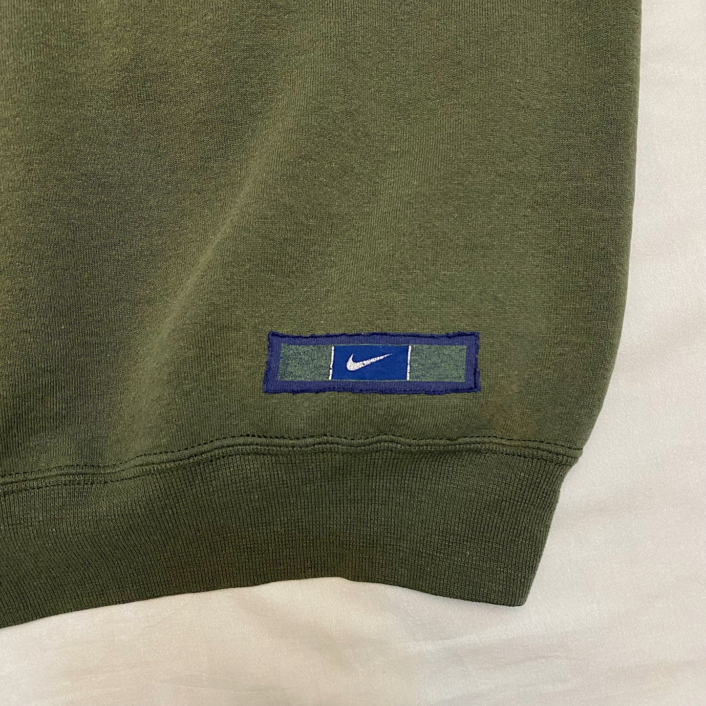 (L) Reworked Nike Sweatshirt