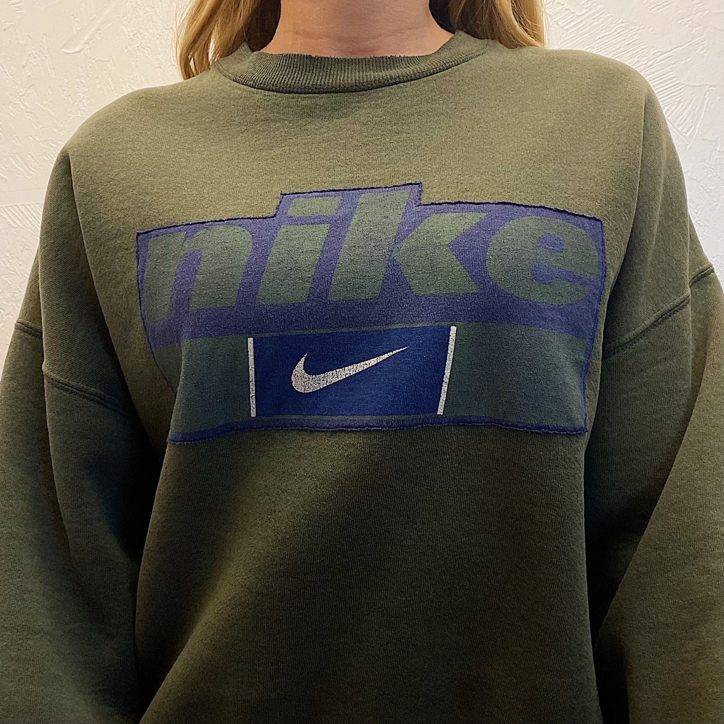 (L) Reworked Nike Sweatshirt