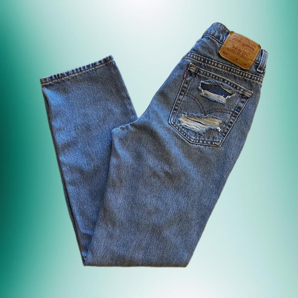 (28”) Vintage Distressed Levi’s